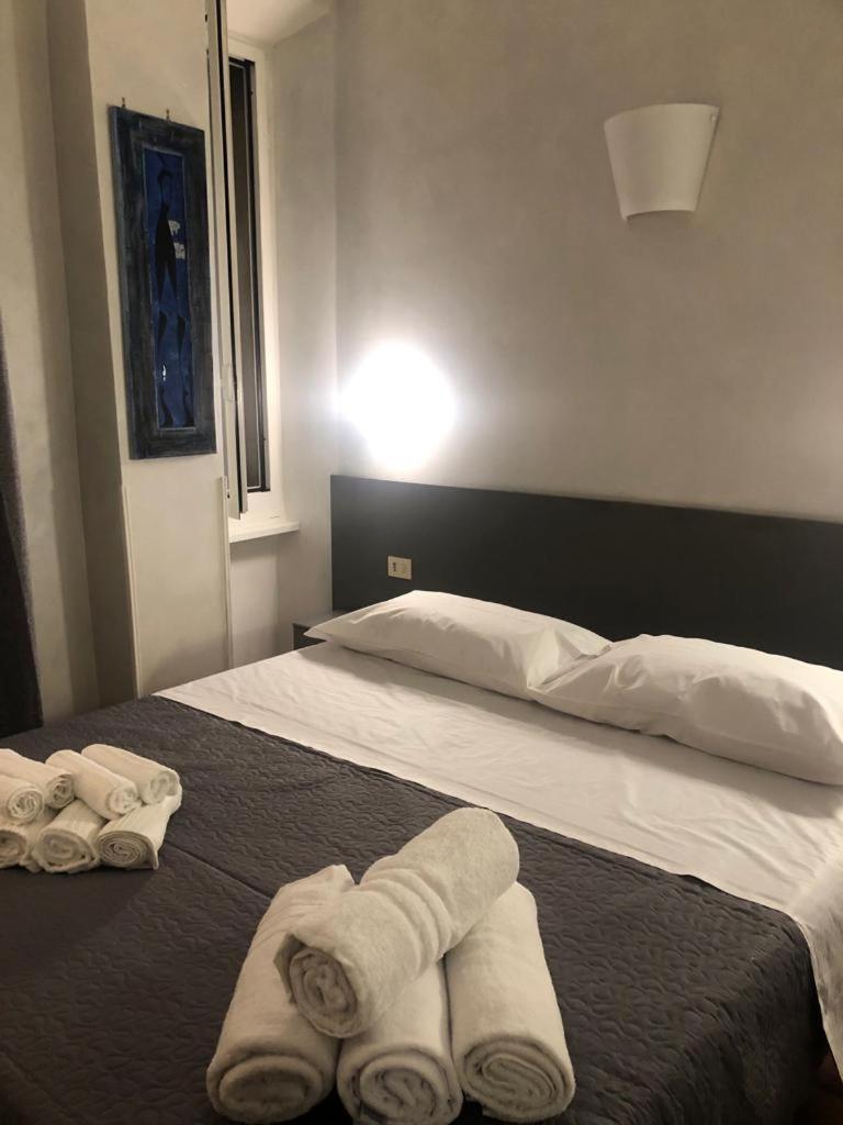 Alma Rooms Appia Рим Екстер'єр фото